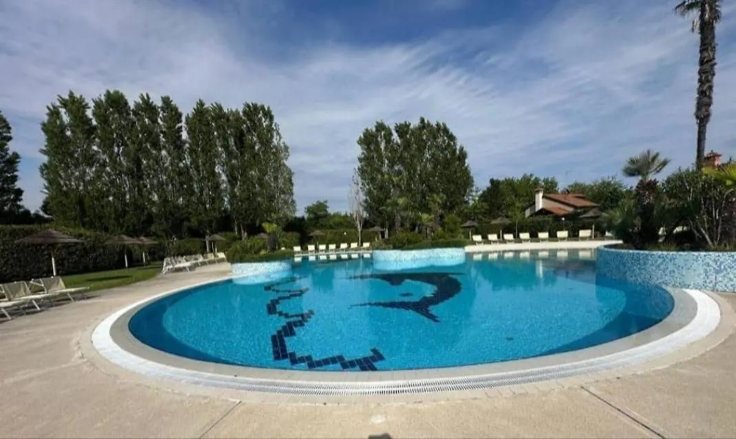 Apartment In Residence With Pool - Jesolo Top Next To Golf Club