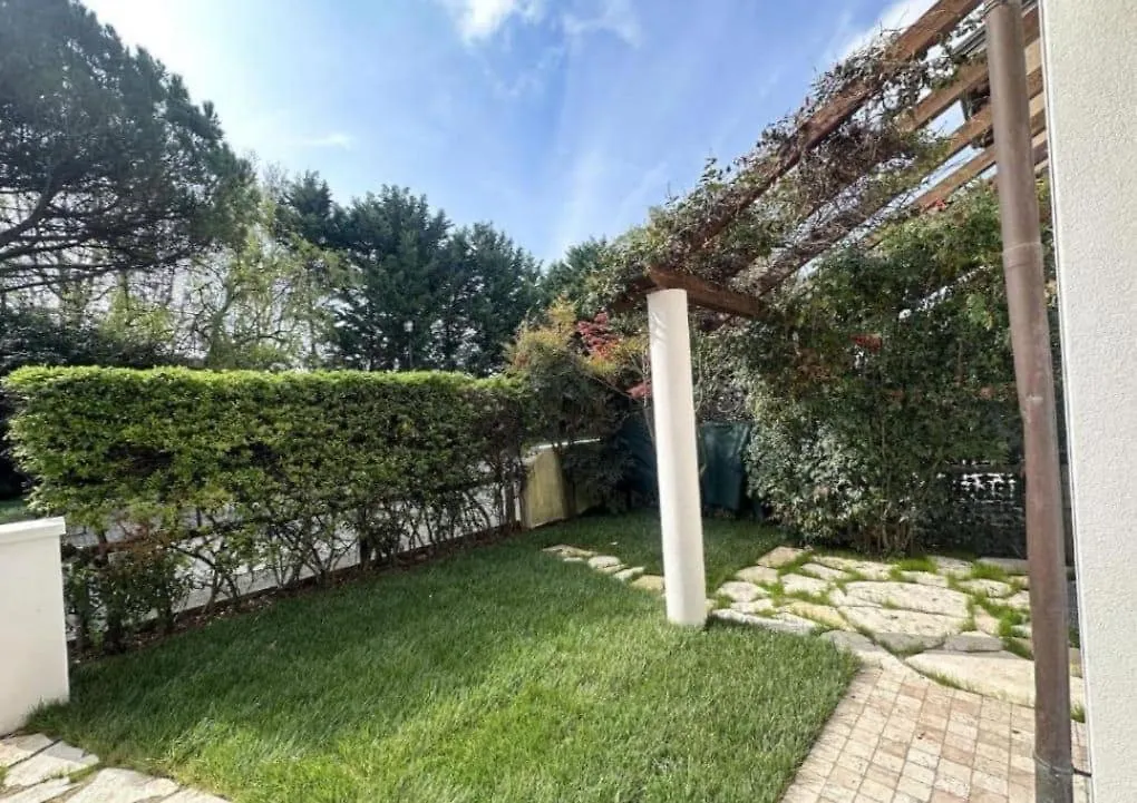 Apartment In Residence With Pool - Jesolo Top Next To Golf Club